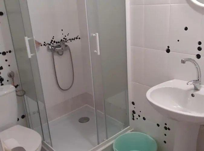 Δωμάτια σε οικογενειακή κατοικία 